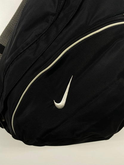 Nike sling bag 00’s