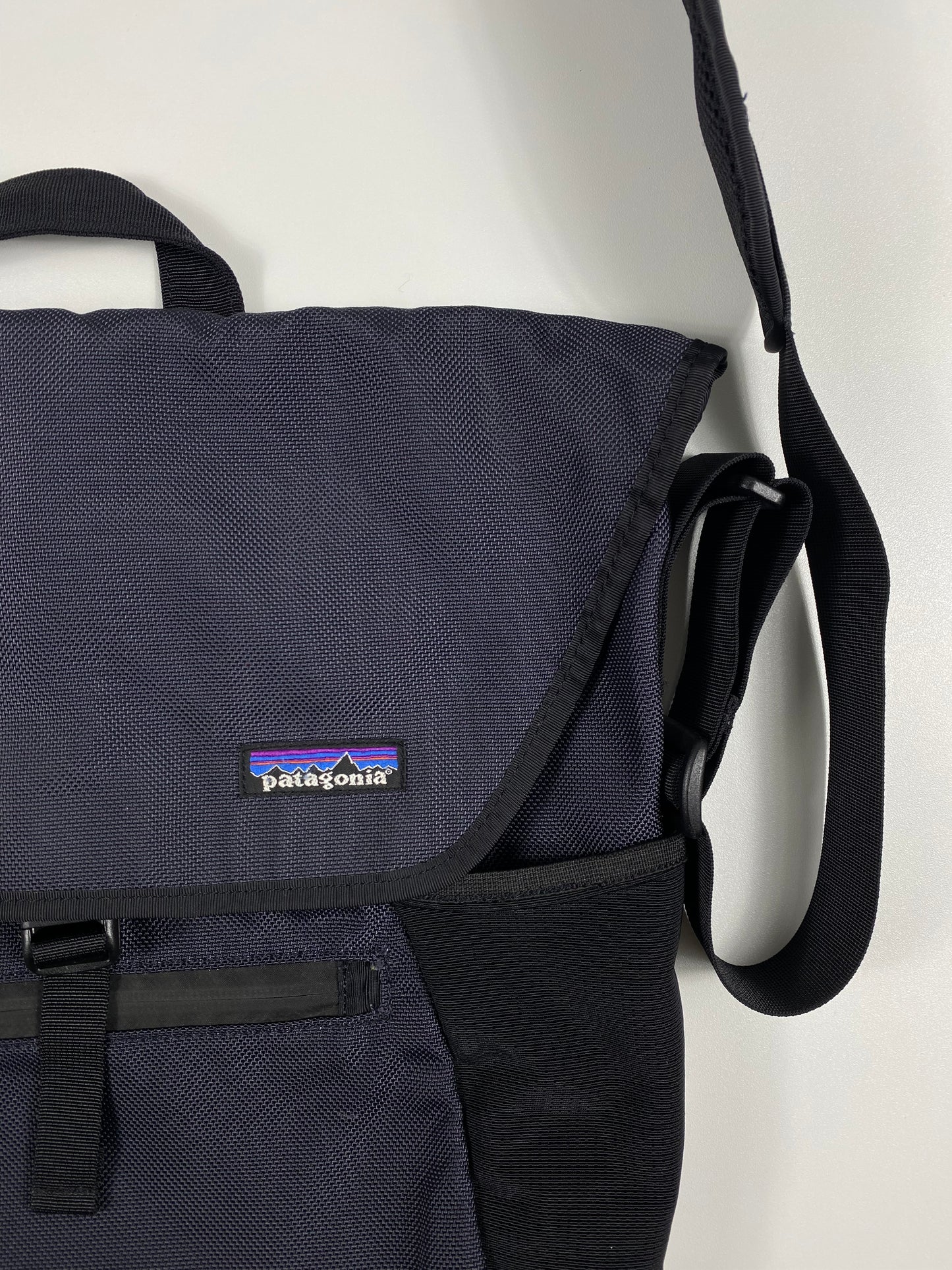 Patagonia Vertical Mass Tote Messenger Bag