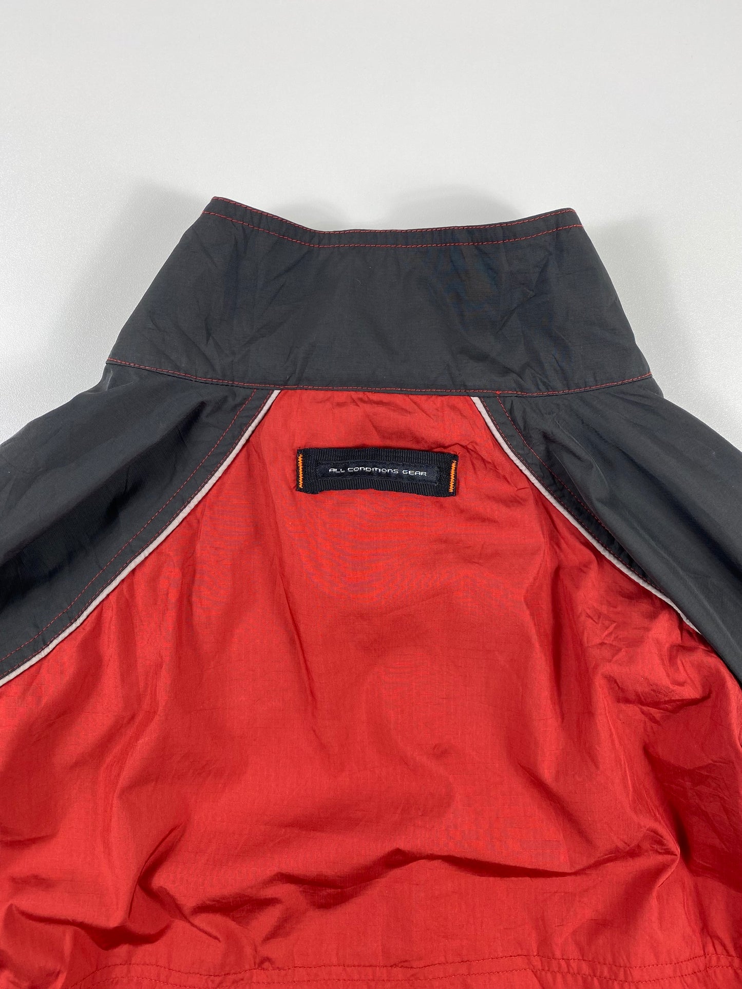 Vintage 90s’ Nike ACG Packable Track Jacket